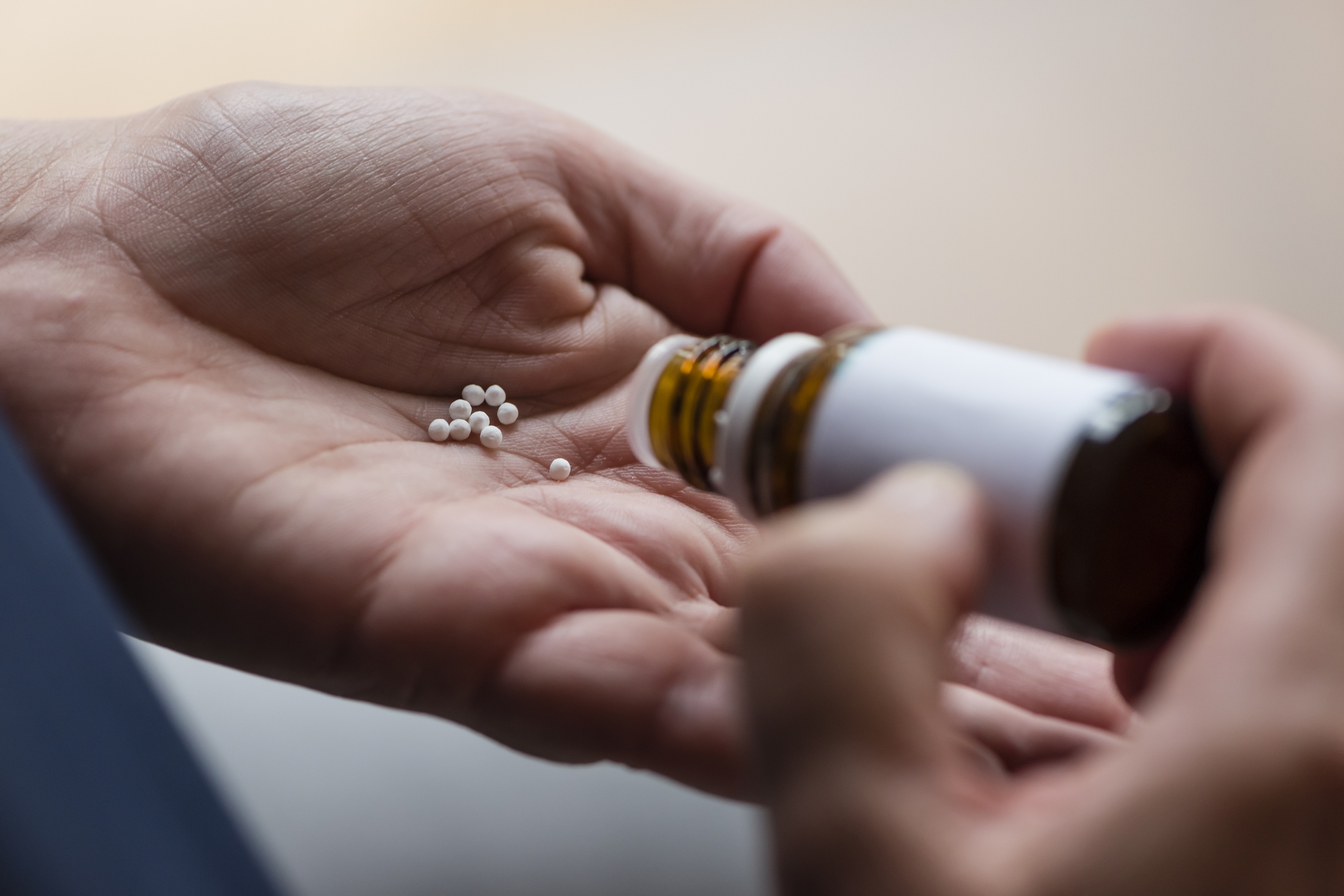 Leki homeopatyczne i ich stosowanie – co musisz wiedzieć?